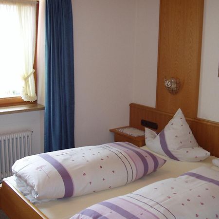 Gaestehaus Zur Faerbe Apartments Оберстдорф Экстерьер фото