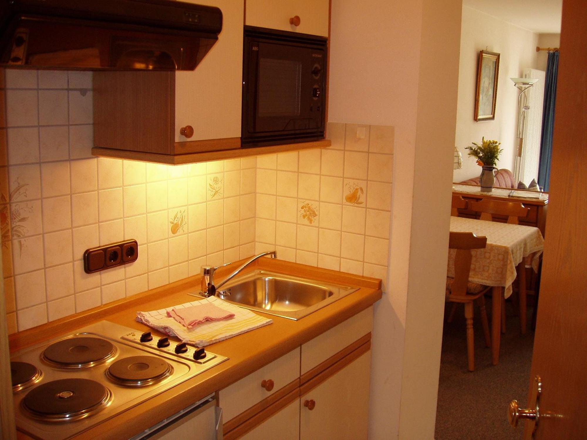 Gaestehaus Zur Faerbe Apartments Оберстдорф Экстерьер фото